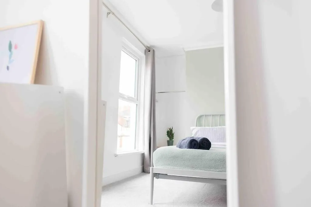 Charming 3 Bedroom Belfast Townhouse