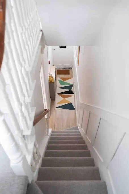 Charming 3 Bedroom Belfast Townhouse